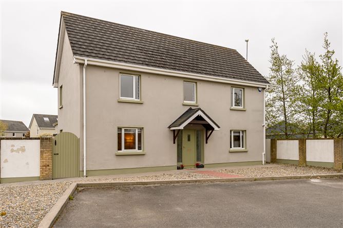 2 Chapel Farm Court, Lusk, Co.Dublin