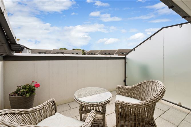 32 Woodbank, Shankill, Co. Dublin