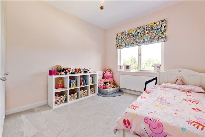 32 Woodbank, Shankill, Co. Dublin