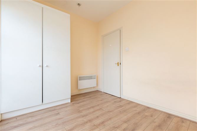 31 The Waterside, Grand Canal Dk, Dublin 4