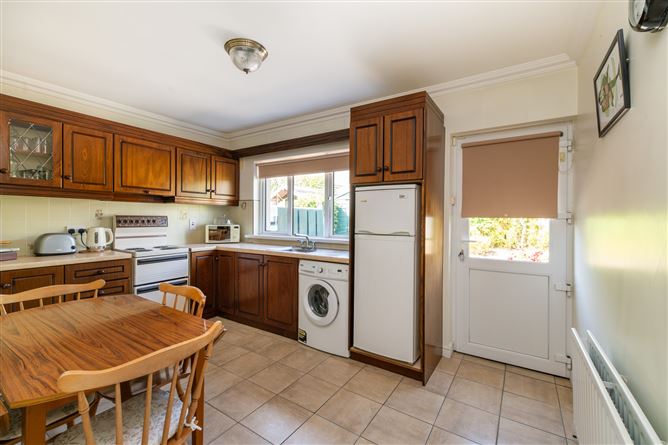 2 Roselawn, High Street, Tullamore, Co. Offaly