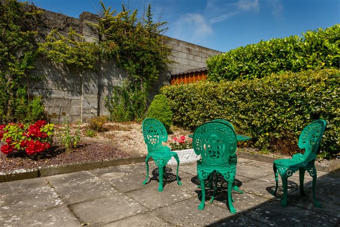 2 Roselawn, High Street, Tullamore, Co. Offaly