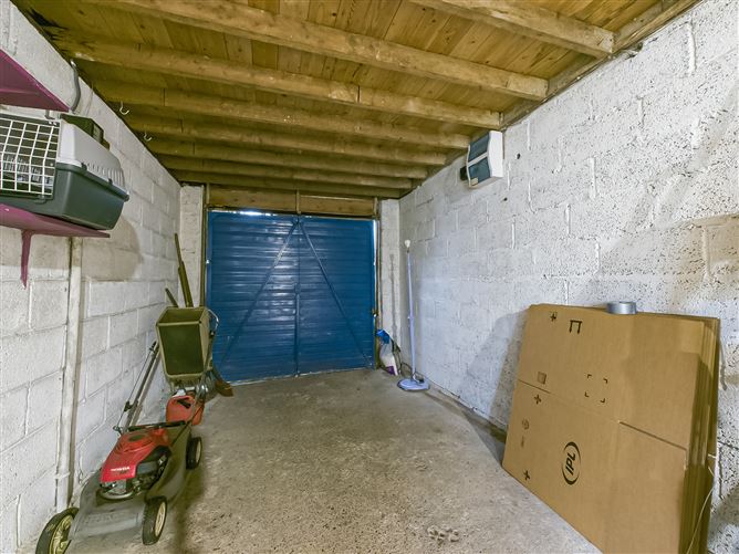 98 Grange Heights, John's Hill, Waterford City, Waterford