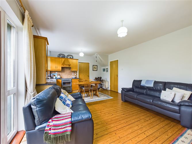 98 Grange Heights, John's Hill, Waterford City, Waterford