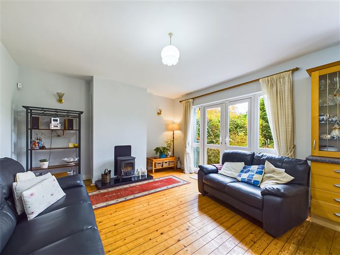 98 Grange Heights, John's Hill, Waterford City, Waterford