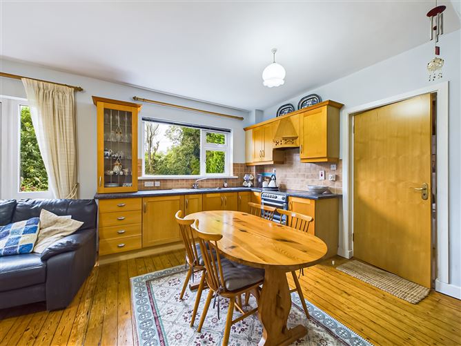 98 Grange Heights, John's Hill, Waterford City, Waterford