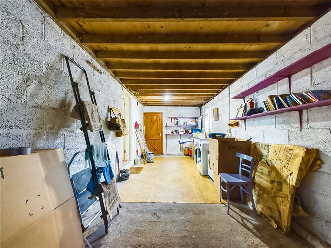 98 Grange Heights, John's Hill, Waterford City, Waterford
