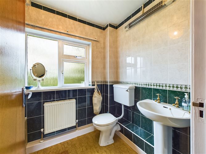 98 Grange Heights, John's Hill, Waterford City, Waterford