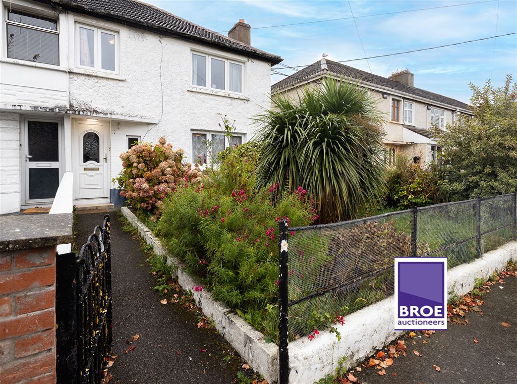 35 Hughes Road East, Walkinstown,   Dublin 12