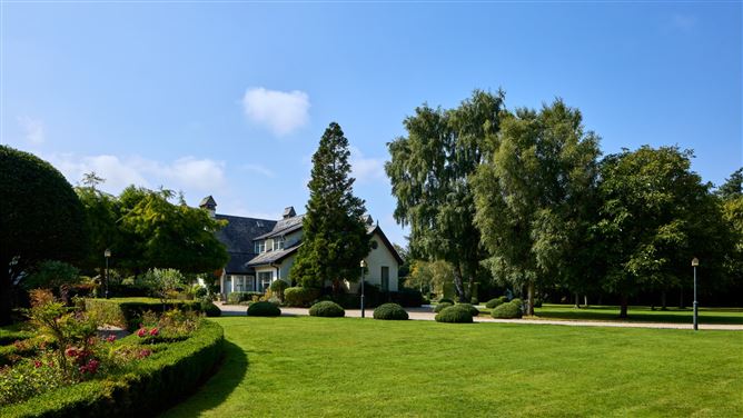 Weavers Hall, Plunkett Avenue, Westminster Road, Foxrock, Dublin 18