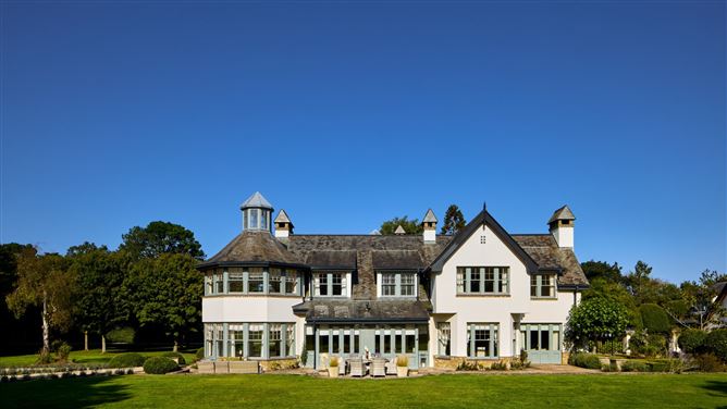 Weavers Hall, Plunkett Avenue, Westminster Road, Foxrock, Dublin 18