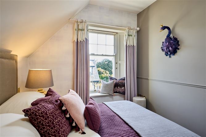 Weavers Hall, Plunkett Avenue, Westminster Road, Foxrock, Dublin 18