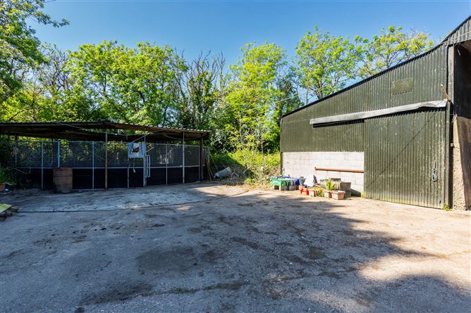 Cooleycall Farmhouse on c. 20.5 Acres, Baldwinstown, Bridgetown, Wexford