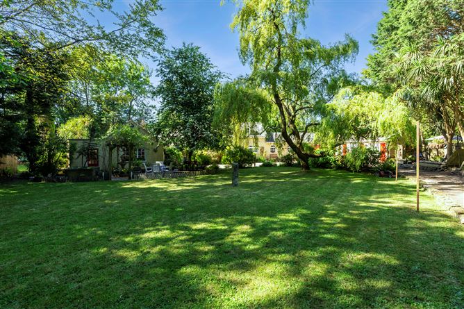 Cooleycall Farmhouse on c. 20.5 Acres, Baldwinstown, Bridgetown, Wexford