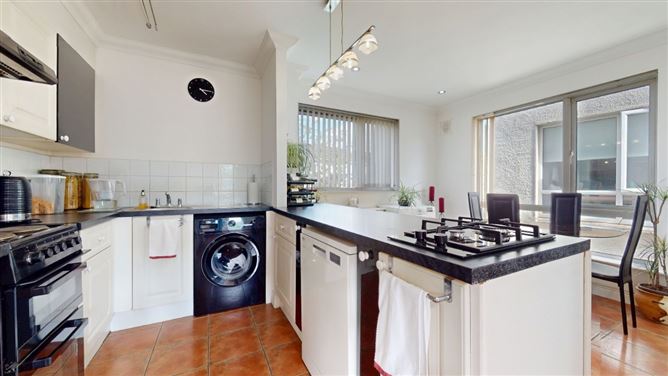321 Castlecurragh Heath, Dublin 15, Dublin