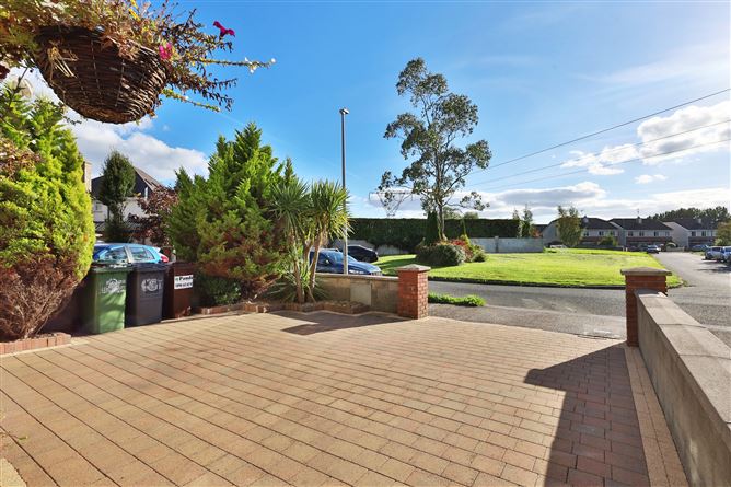 16 Churchfields, Kentstown, Meath