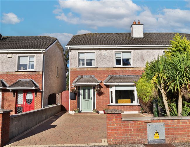 16 Churchfields, Kentstown, Meath
