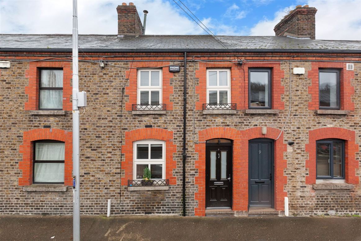 8 Avondale Road, Phibsboro, Dublin 7.