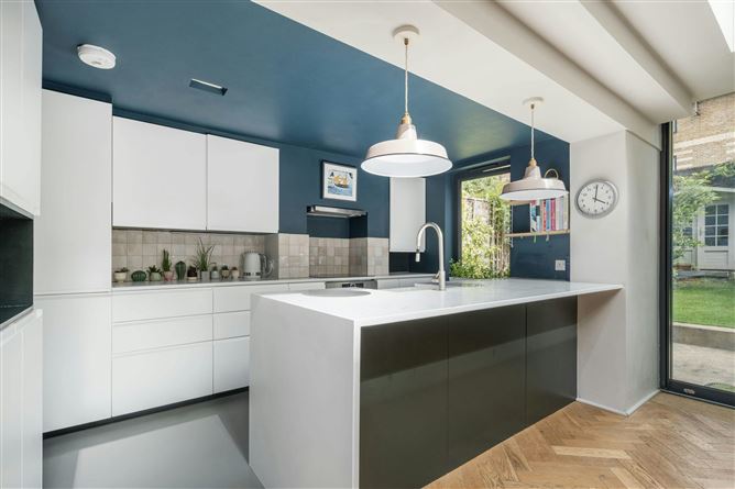 Dalston Deluxe,London,Greater London,United Kingdom