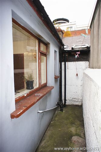 2 New Street North, North City Centre,   Dublin 7