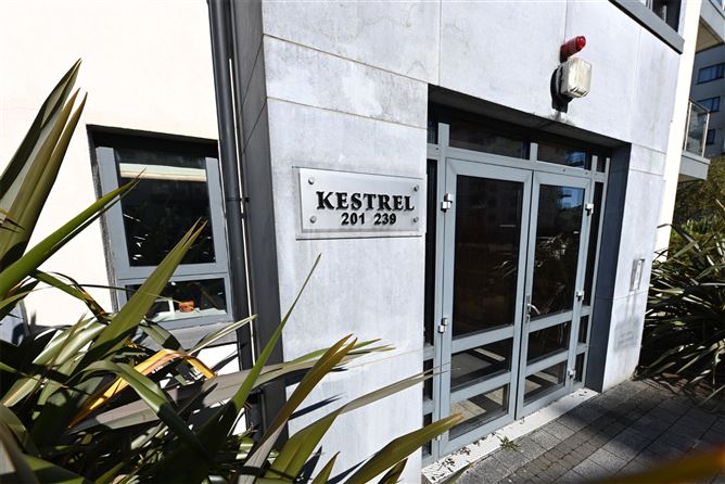 233 The Kestrel, Jacobs Island, Blackrock, Cork