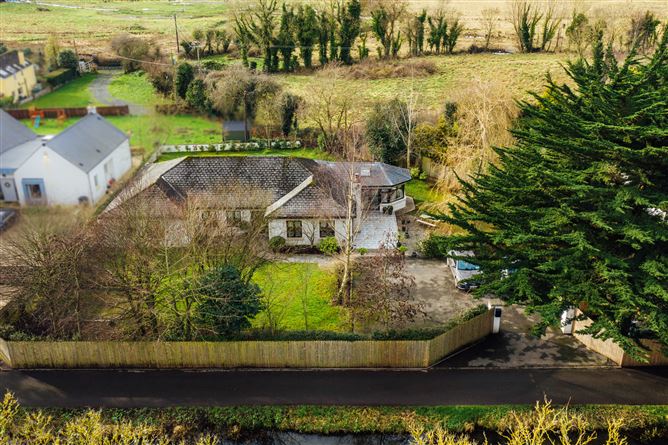 Abbeyville, Canal Bank, Naas, Kildare
