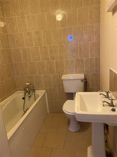 No.8 Clements Court, Lough Rynn Castle Estate, Mohill, Co. Leitrim 