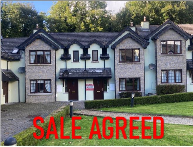 No.8 Clements Court, Lough Rynn Castle Estate, Mohill, Co. Leitrim 