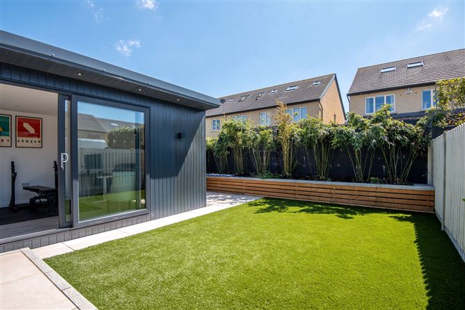 11 Dodderbrook Lawn, Ballycullen, Dublin 24