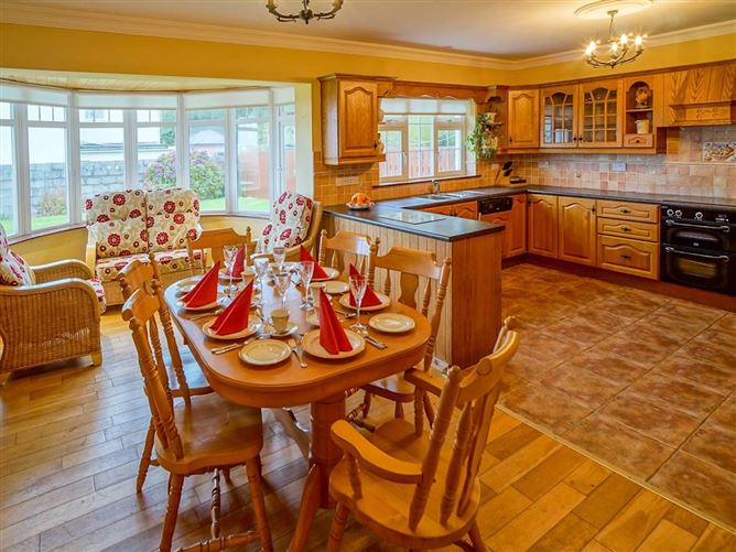 4 Bed in Annascaul,Annascaul,  Kerry