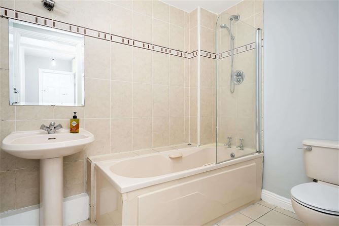 Photo 13 of 18 — 29 Broadfield Close, Broadfield Manor, Rathcoole, Co. Dublin