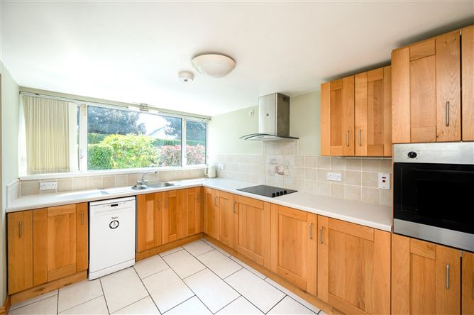 12 Bishopscourt Way, Bishopstown, Cork