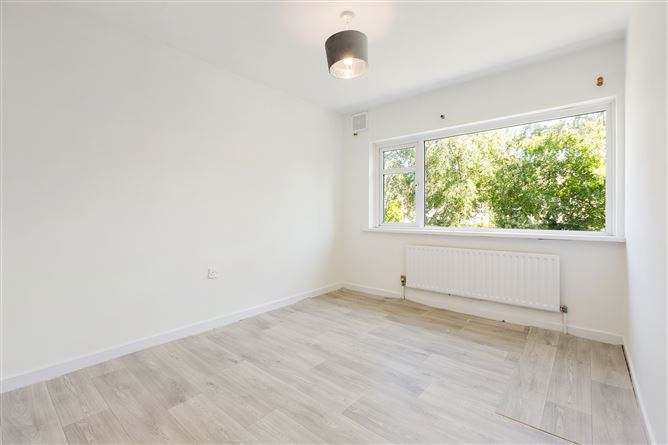 18 Clonard Grove, Dundrum, Dublin 16