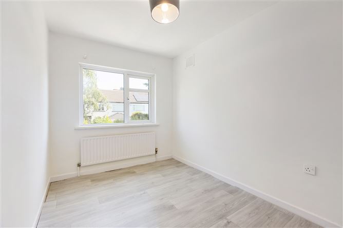 18 Clonard Grove, Dundrum, Dublin 16