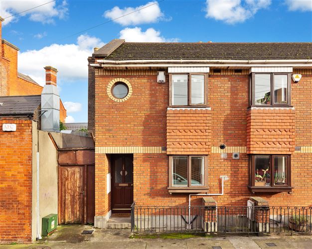 18 Prospect Avenue, Glasnevin, Dublin 9 Brock DeLappe Estate Agents