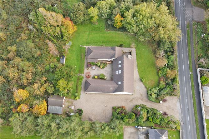 Boru Oak Lodge, Raheen, Tuamgraney, Co. Clare.