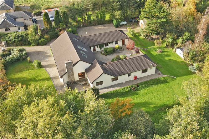 Boru Oak Lodge, Raheen, Tuamgraney, Co. Clare.