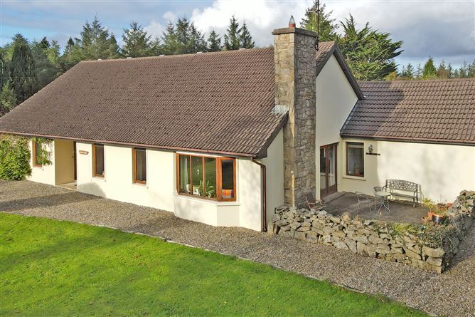 Boru Oak Lodge, Raheen, Tuamgraney, Co. Clare.