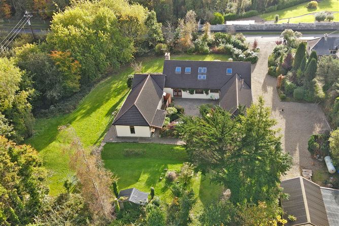 Boru Oak Lodge, Raheen, Tuamgraney, Co. Clare.