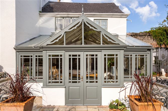 Hillside House, Bay View Road, Wicklow Town, Co. Wicklow