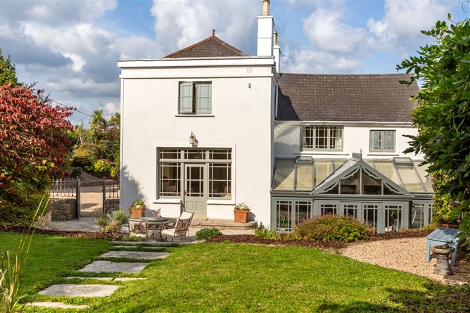Hillside House, Bay View Road, Wicklow Town, Co. Wicklow