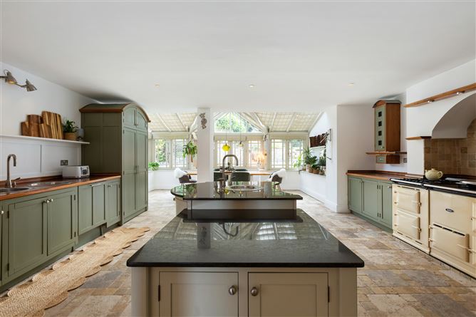 Hillside House, Bay View Road, Wicklow Town, Co. Wicklow