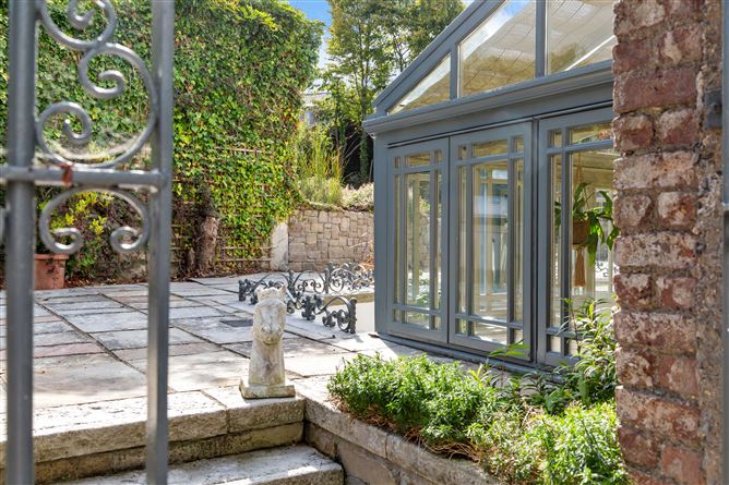 Hillside House, Bay View Road, Wicklow Town, Co. Wicklow