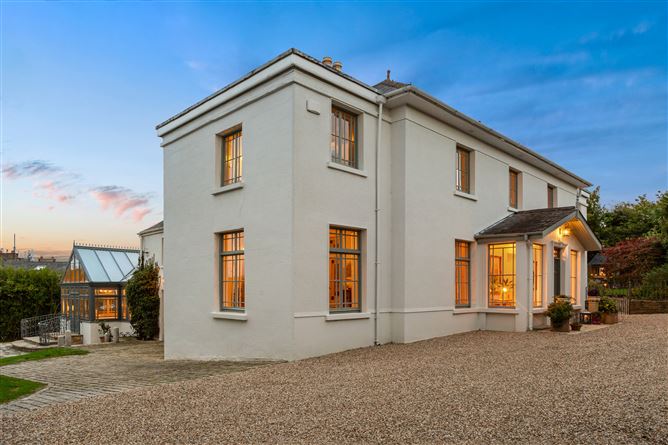 Hillside House, Bay View Road, Wicklow Town, Co. Wicklow