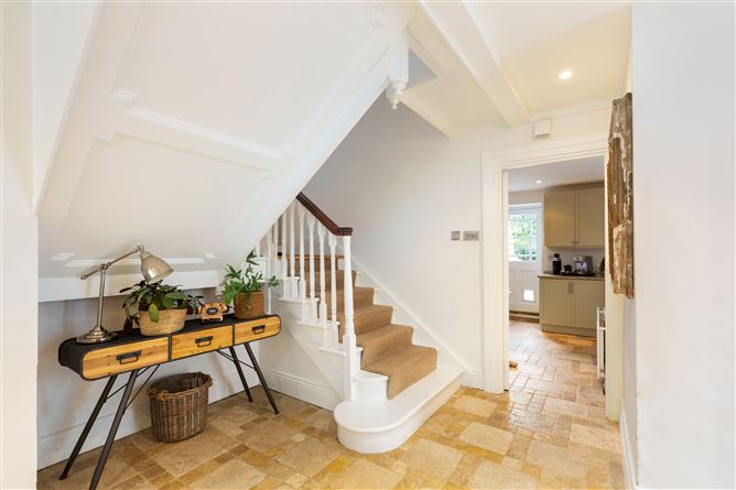 Hillside House, Bay View Road, Wicklow Town, Co. Wicklow