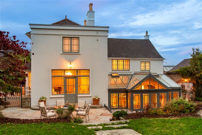 Hillside House, Bay View Road, Wicklow Town, Co. Wicklow