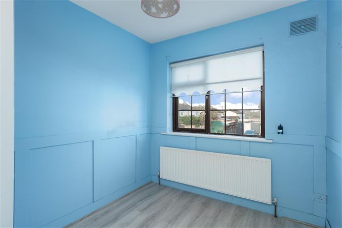 10 Lindisfarne Vale, Clondalkin, Dublin 22