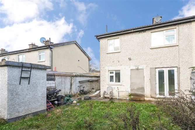 10 Lindisfarne Vale, Clondalkin, Dublin 22
