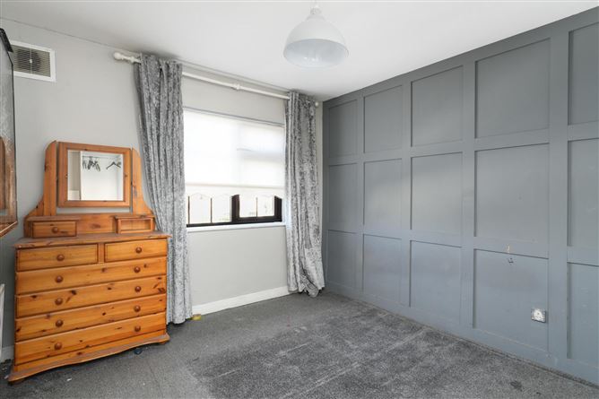 10 Lindisfarne Vale, Clondalkin, Dublin 22