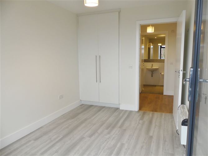 7, Alen Hall, Tallaght, Dublin 24